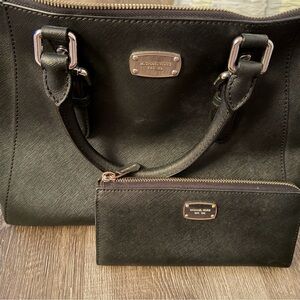 Michael Kors Black Shoulder Bag and Wallet Set